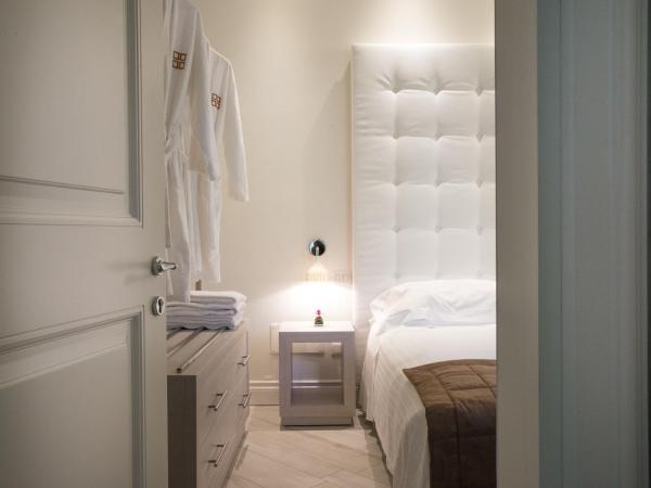 MyForte Relais de Charme & SPA : photo 9 de la chambre suite avec accès piscine - vue sur jardin