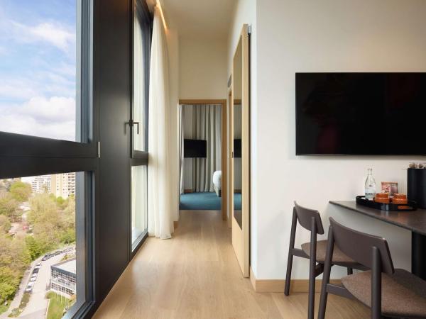 Adina Apartment Hotel Geneva : photo 9 de la chambre appartement 1 chambre