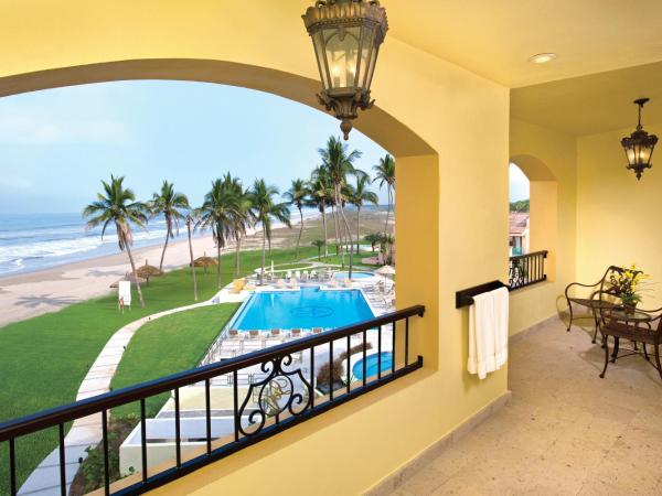 Las Villas Hotel & Golf By Estrella del Mar : photo 1 de la chambre chambre lit queen-size - vue sur mer
