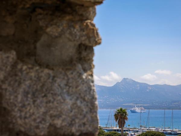 Hôtel L'Abbaye : photo 4 de la chambre suite - vue sur mer