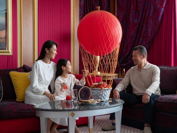 Jumeirah Burj Al Arab Dubai : photo 8 de la chambre suite familiale 2 chambres burj - vue sur mer et service de majordome (suite duplex - 335 m²)