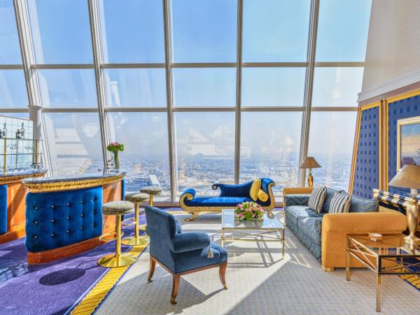 Jumeirah Burj Al Arab Dubai : photo 1 de la chambre suite club - vue sur mer et service de majordome (suite duplex - 330 m²)