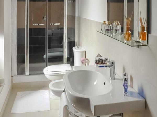 Etna Suite Group : photo 5 de la chambre chambre triple