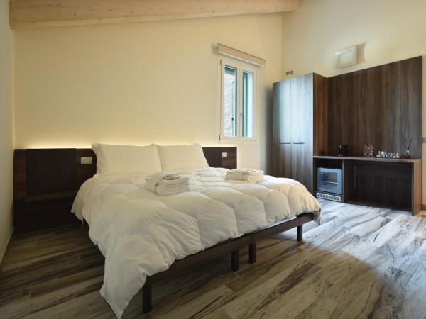 Royal Garden luxury rooms : photo 3 de la chambre chambre double standard