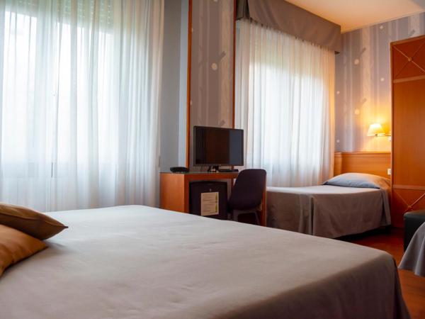 eco Hotel Milano & BioRiso Restaurant : photo 2 de la chambre chambre quadruple