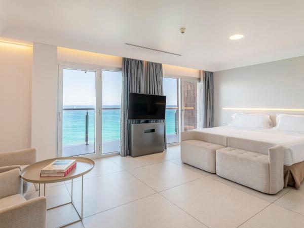 Hotel Spa Porta Maris by Melia : photo 1 de la chambre suite junior avec baignoire spa - vue sur mer