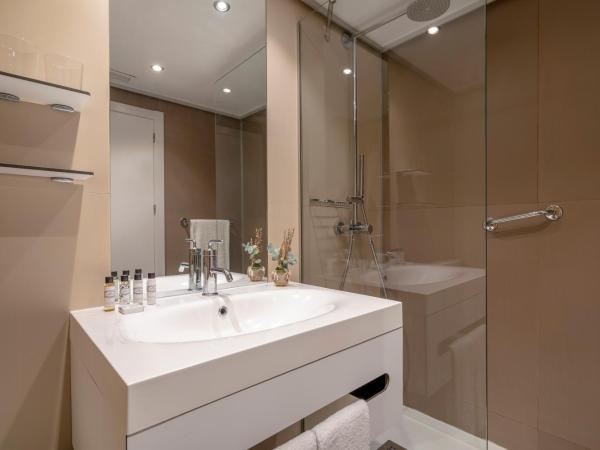 Hotel Spa Porta Maris by Melia : photo 4 de la chambre hébergement familial - port de plaisance