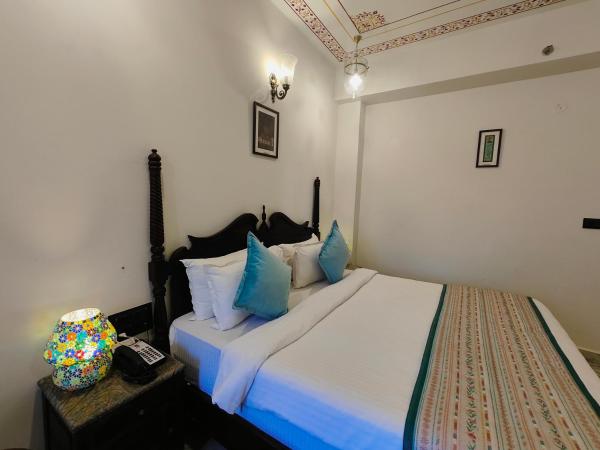 The Amar Mahal by Trulyy : photo 9 de la chambre chambre deluxe