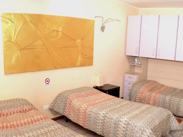 B&B Ai Prati : photo 3 de la chambre chambre quadruple avec salle de bains privative