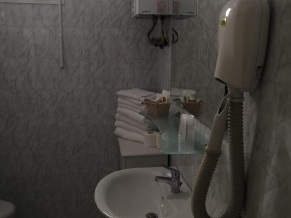 Ute Hotel : photo 6 de la chambre appartement - annexe