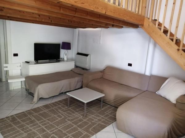 Ute Hotel : photo 1 de la chambre appartement - annexe