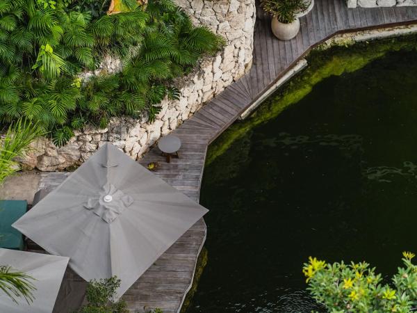 Luxury 2BR Penthouse Tulum Private Pool Cenote : photo 1 de la chambre chambre double avec balcon