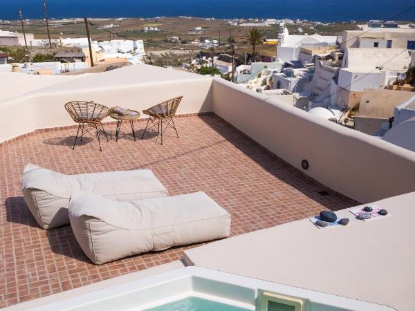 Elia 1968 Cave Houses : photo 1 de la chambre maison troglodyte coucher de soleil avec petite piscine extérieure - vue sur mer