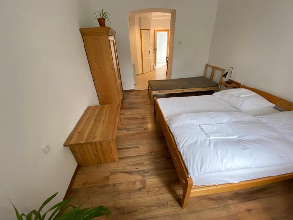 Family Lorenz & Coffee House : photo 6 de la chambre studio triple standard