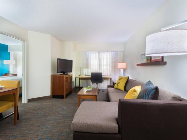 Residence Inn by Marriott St. Louis Downtown : photo 1 de la chambre suite 1 chambre avec canapé-lit