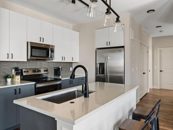 Kasa RiNo Denver : photo 1 de la chambre three-bedroom apartment (self check-in with virtual front desk)
