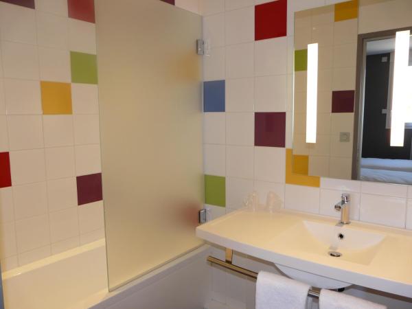 ibis Styles Vierzon : photo 5 de la chambre suite familiale