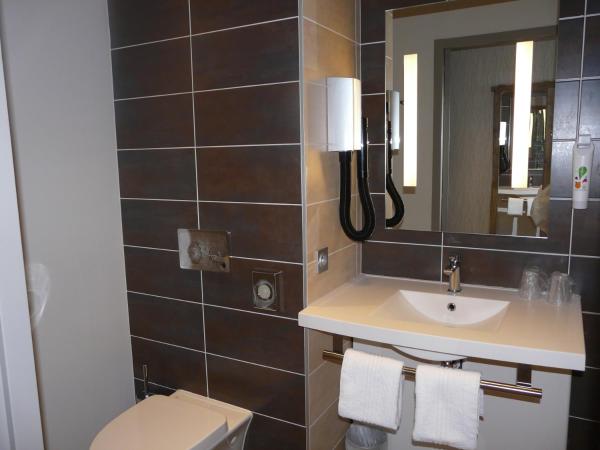 ibis Styles Vierzon : photo 4 de la chambre chambre lits jumeaux confort