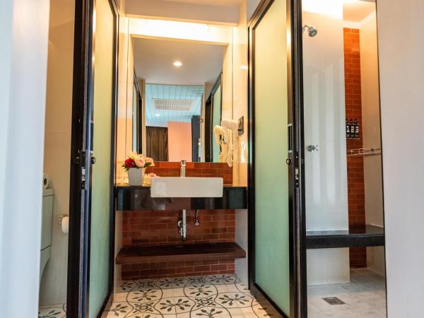 Dang Derm In The Park Khaosan : photo 5 de la chambre suite familiale