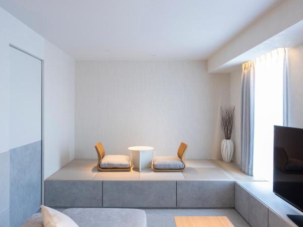 ROYAL CHESTER NAGASAKI hotel&retreat : photo 3 de la chambre suite junior avec espace tatami