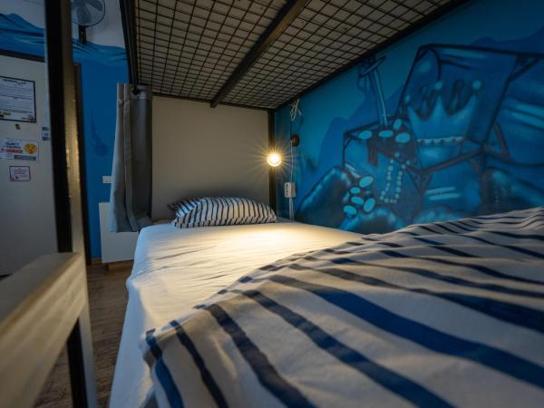 The MadHouse Prague : photo 5 de la chambre lit dans dortoir mixte de 8 lits