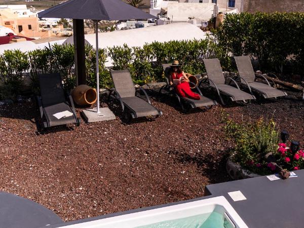 Elia 1968 Cave Houses : photo 10 de la chambre maison troglodyte supérieure avec petite piscine extérieure commune