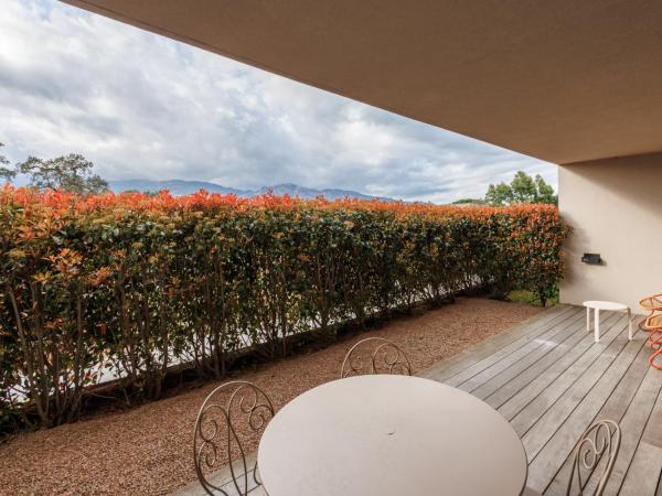 Le Balamina : photo 7 de la chambre suite familiale avec jardin (1 lit double et 2 lits simples)