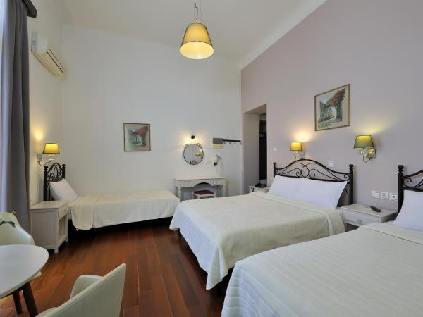 Dryades & Orion Hotel : photo 1 de la chambre chambre familiale standard