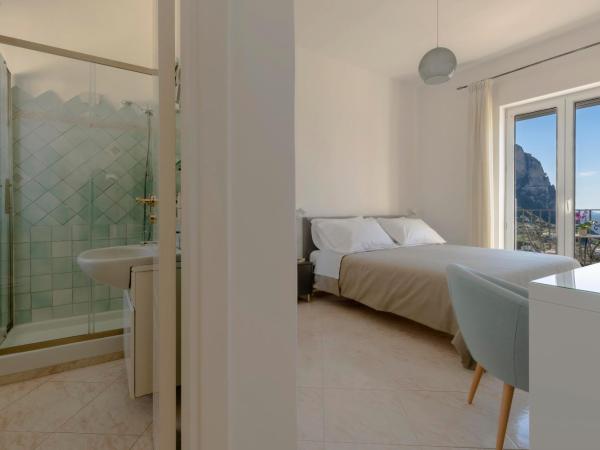 Albergo La Prora : photo 8 de la chambre chambre deluxe