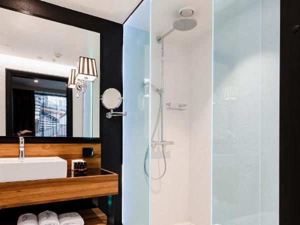 Hotel F6 : photo 5 de la chambre chambre deluxe double ou lits jumeaux