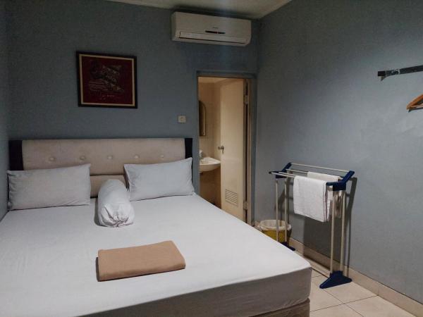 Pondok Seruni Kemanggisan Jakarta : photo 1 de la chambre chambre double standard