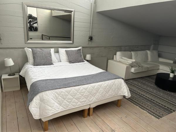 Loft Navigli With Private Garden : photo 1 de la chambre chambre quadruple deluxe