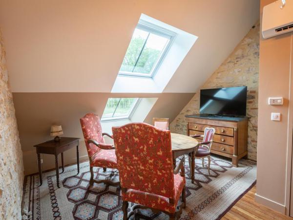 Domaine de Charnay - Résidence de charme : photo 4 de la chambre suite lit king-size