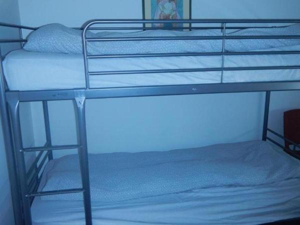 Fox Hotel : photo 3 de la chambre chambre simple standard avec salle de bains commune