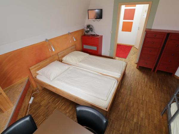 Hostel Alex 30 : photo 2 de la chambre appartement