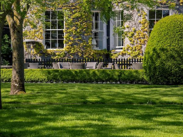 Butler House : photo 4 de la chambre superior double room with garden view