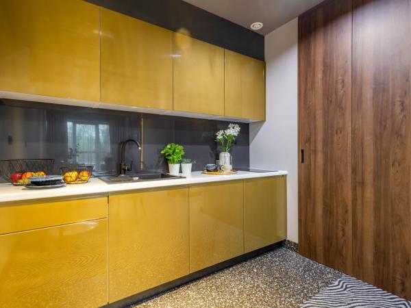Hotel Zoo by Afrykarium Wroclaw : photo 7 de la chambre appartement avec terrasse