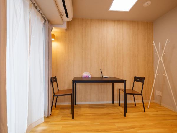 DC桜の苑501洋室双人床 : photo 4 de la chambre chambre double avec balcon