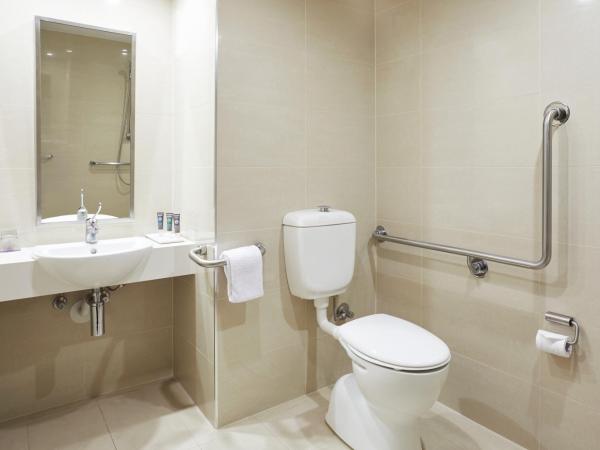 Novotel Perth Langley : photo 3 de la chambre chambre lit king-size - accessible aux personnes à mobilité réduite