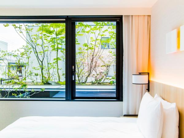 Hyatt Place Kyoto : photo 10 de la chambre chambre lits jumeaux - vue sur jardin