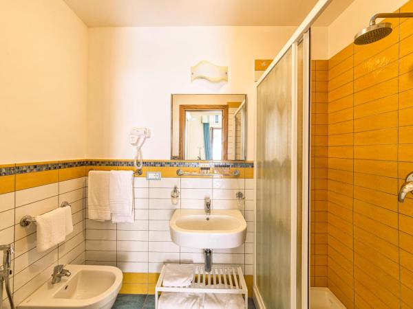 Hotel Cava Dell'Isola : photo 5 de la chambre chambre double confort