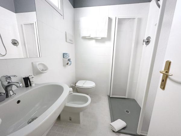 Aura Living Hotel : photo 5 de la chambre chambre double confort