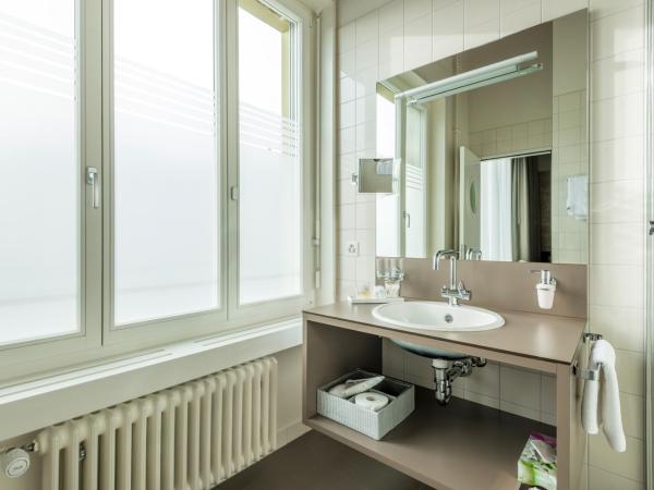 Boutique Hotel KARL : photo 9 de la chambre chambre double supérieure - vue sur montagne et rivière