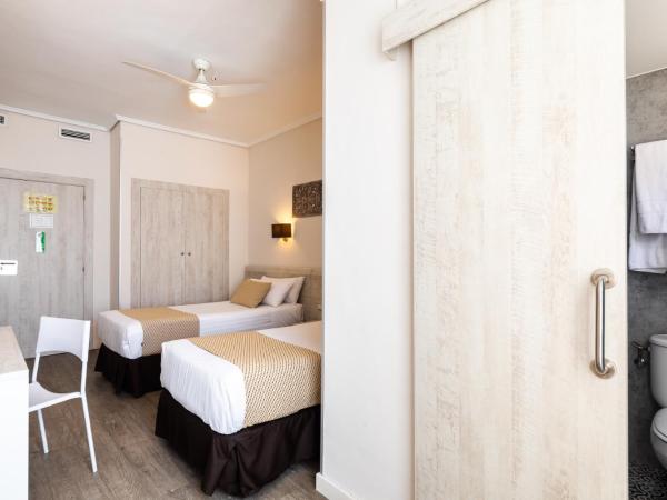 Sweet Hotel Continental : photo 9 de la chambre chambre double ou lits jumeaux