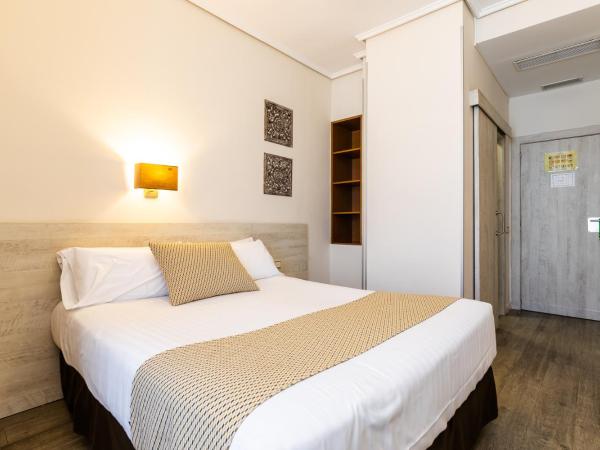 Sweet Hotel Continental : photo 2 de la chambre chambre double ou lits jumeaux