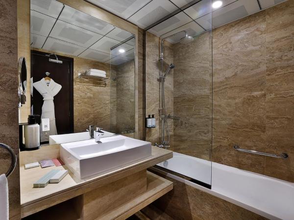 Occidental Al Jaddaf, Dubai : photo 3 de la chambre hébergement deluxe Étage premium - 20 % de réduction sur nourriture et boissons, salon et spa - navette gratuite vers dubaï mall et la mer beach