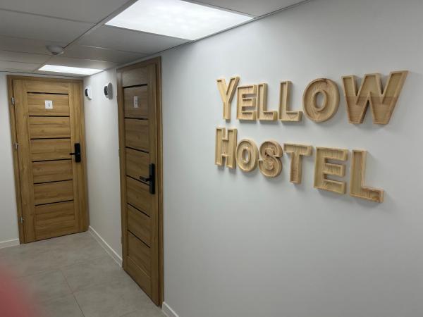 Yellow Hostel - 24h - Free Breakfast and Dinner - The best service in Katowice - We Speek UA and EN : photo 8 de la chambre chambre double Économique