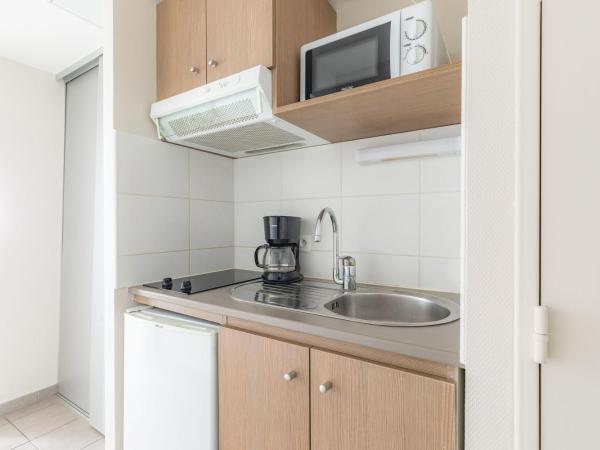 Appart'City Classic Valence : photo 5 de la chambre appartement 2 chambres (5 adultes)