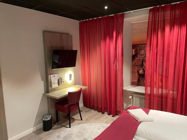 Dream - Luxury Hostel : photo 1 de la chambre budget twin room with shared bathroom (without window)