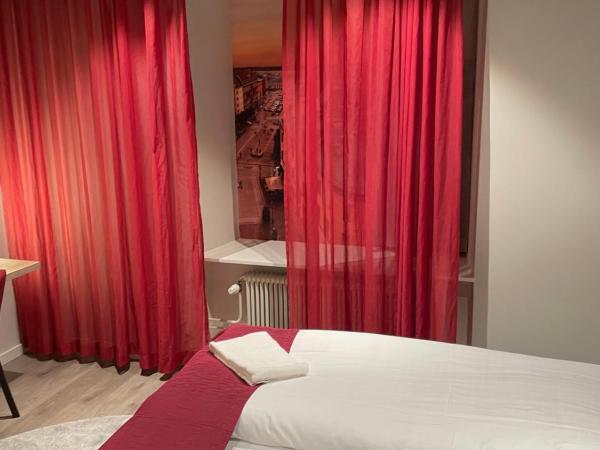 Dream - Luxury Hostel : photo 3 de la chambre budget twin room with shared bathroom (without window)